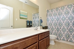 022_2nd Bathroom