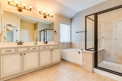 22-22masterBath